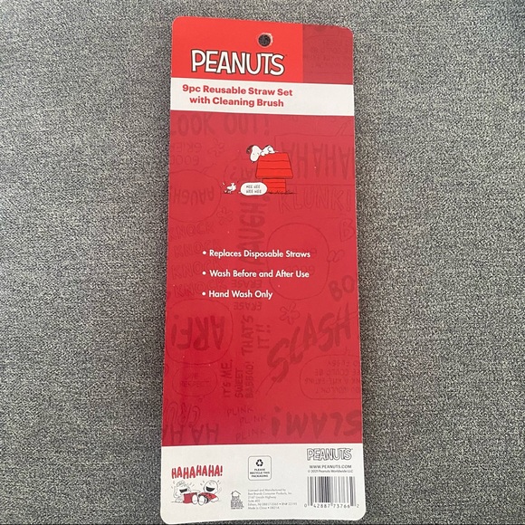 Peanuts Gang Plastic Reusable Straws
with Cleaning Brush 9PC NEW - Picture 2 of 2